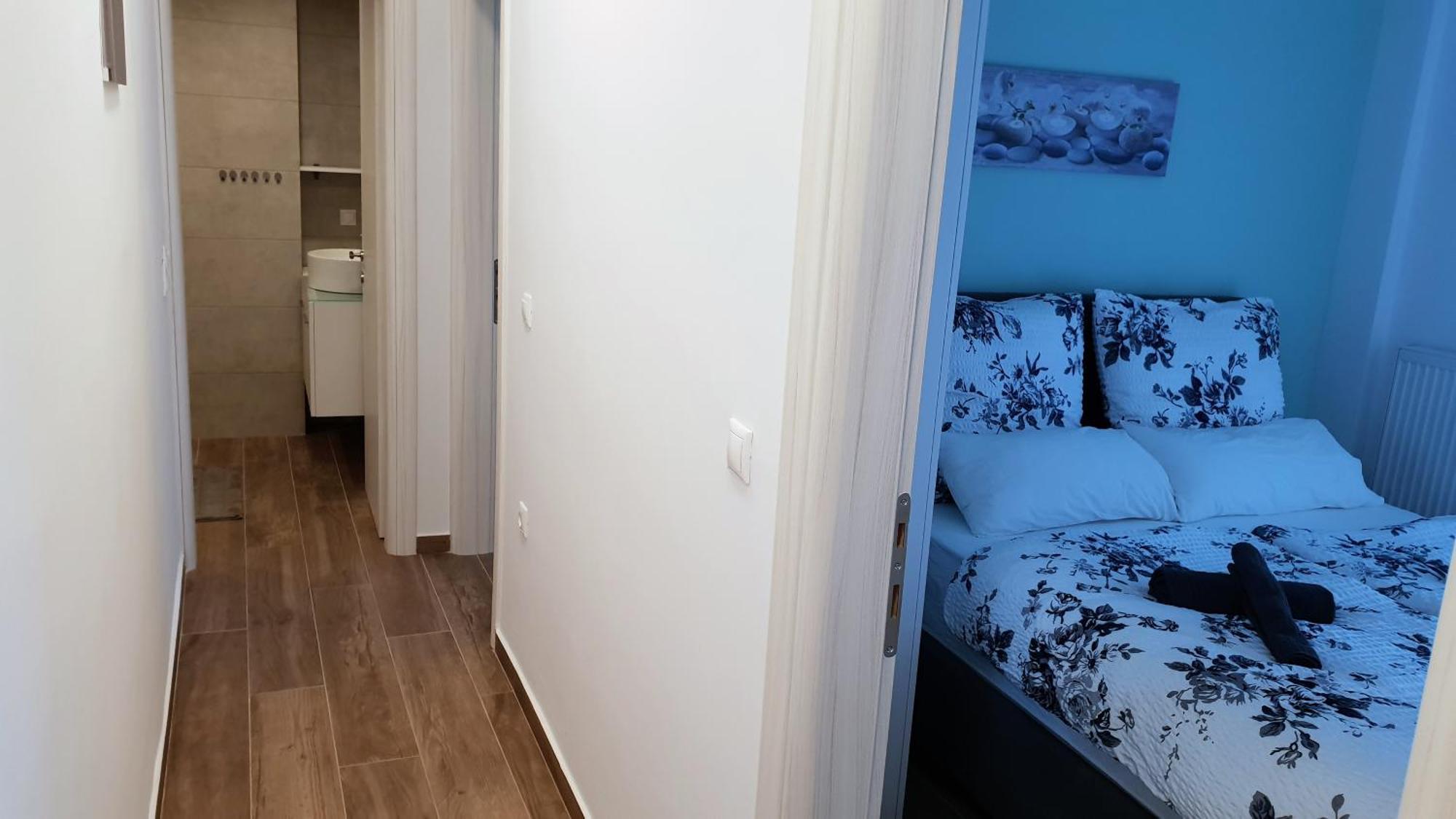 Seaview Deluxe Apartments Tesalonika Bagian luar foto