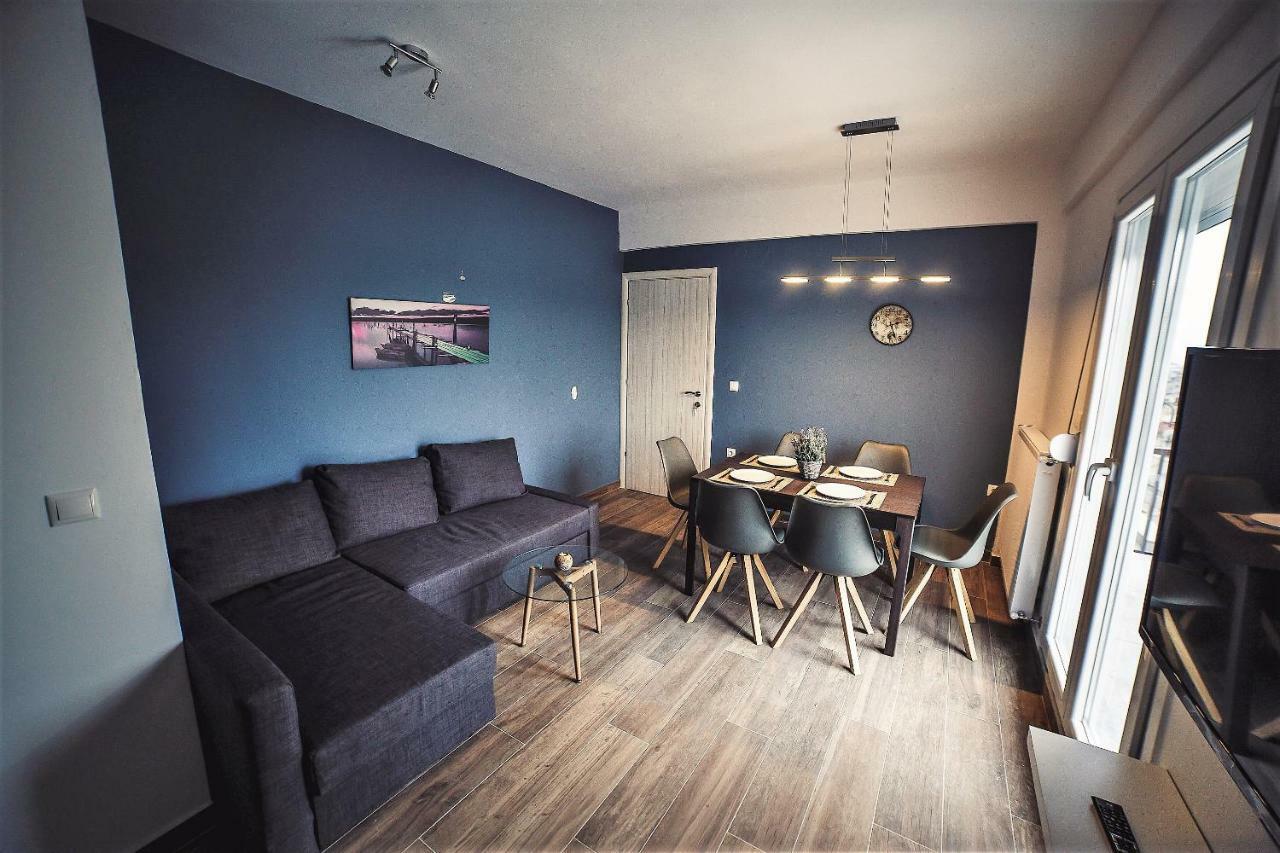 Seaview Deluxe Apartments Tesalonika Bagian luar foto